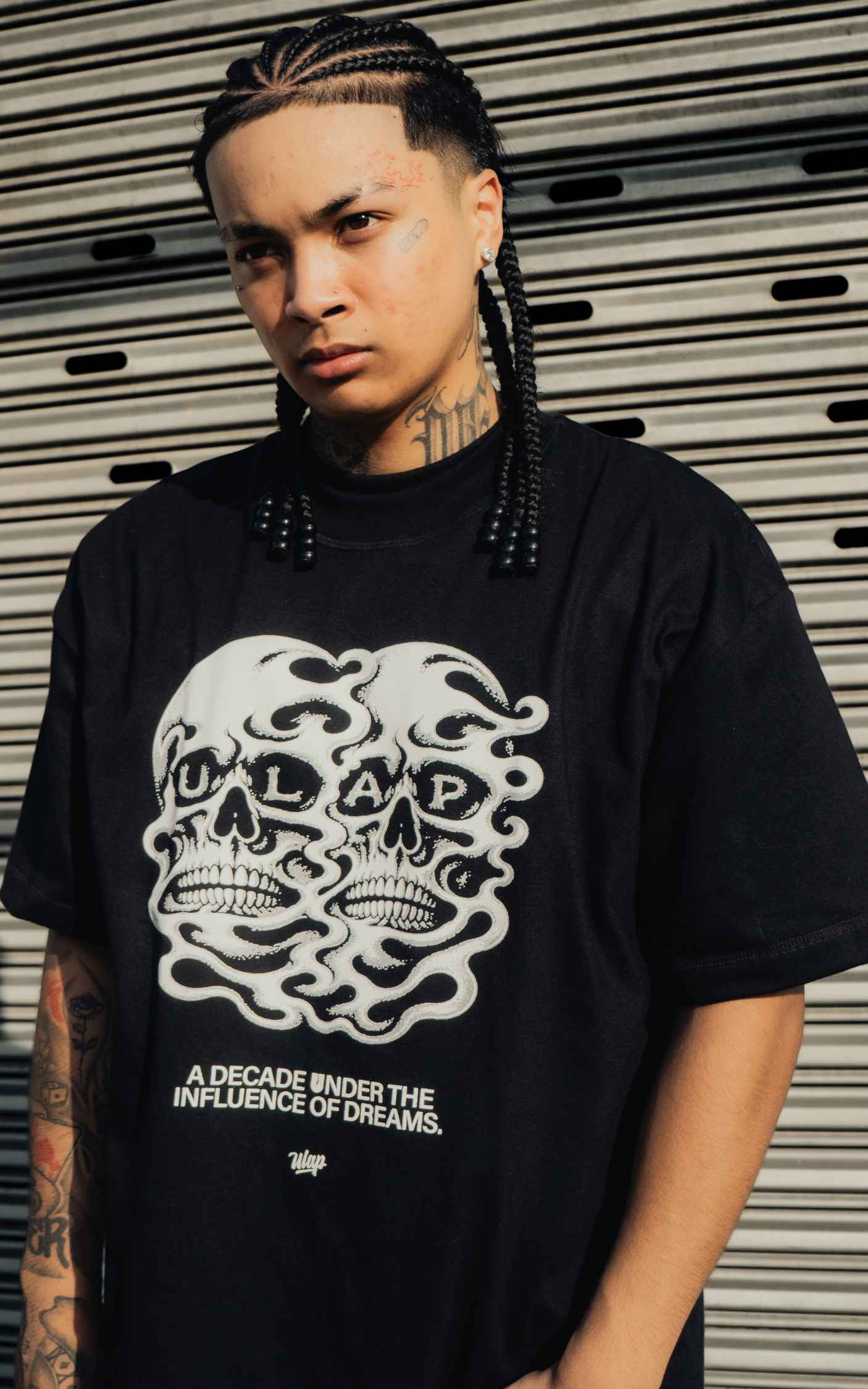 2 SKULL ULAP ( Oversized Black Tshirt )