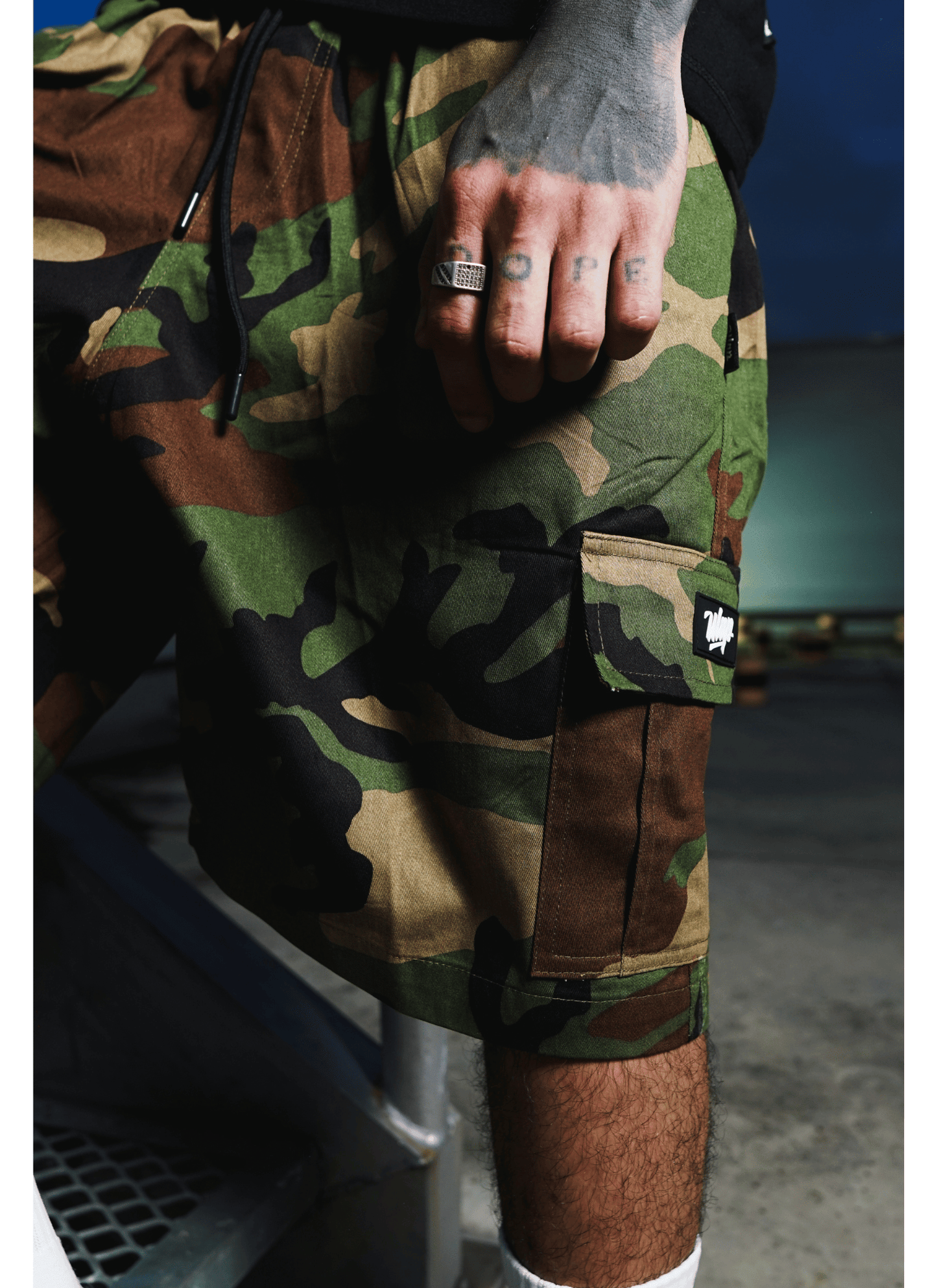 6 POCKETS GREEN CARGO CAMOU ( ULAP™ Cargo Short )