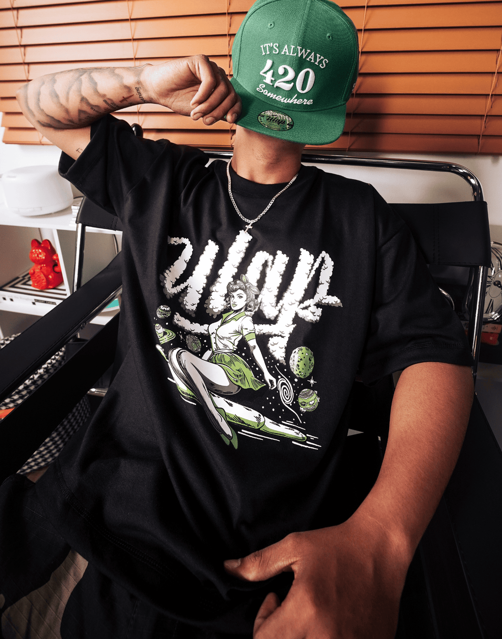 PIN-UP G BLACK ( Oversized Black Box Fit T-shirt )