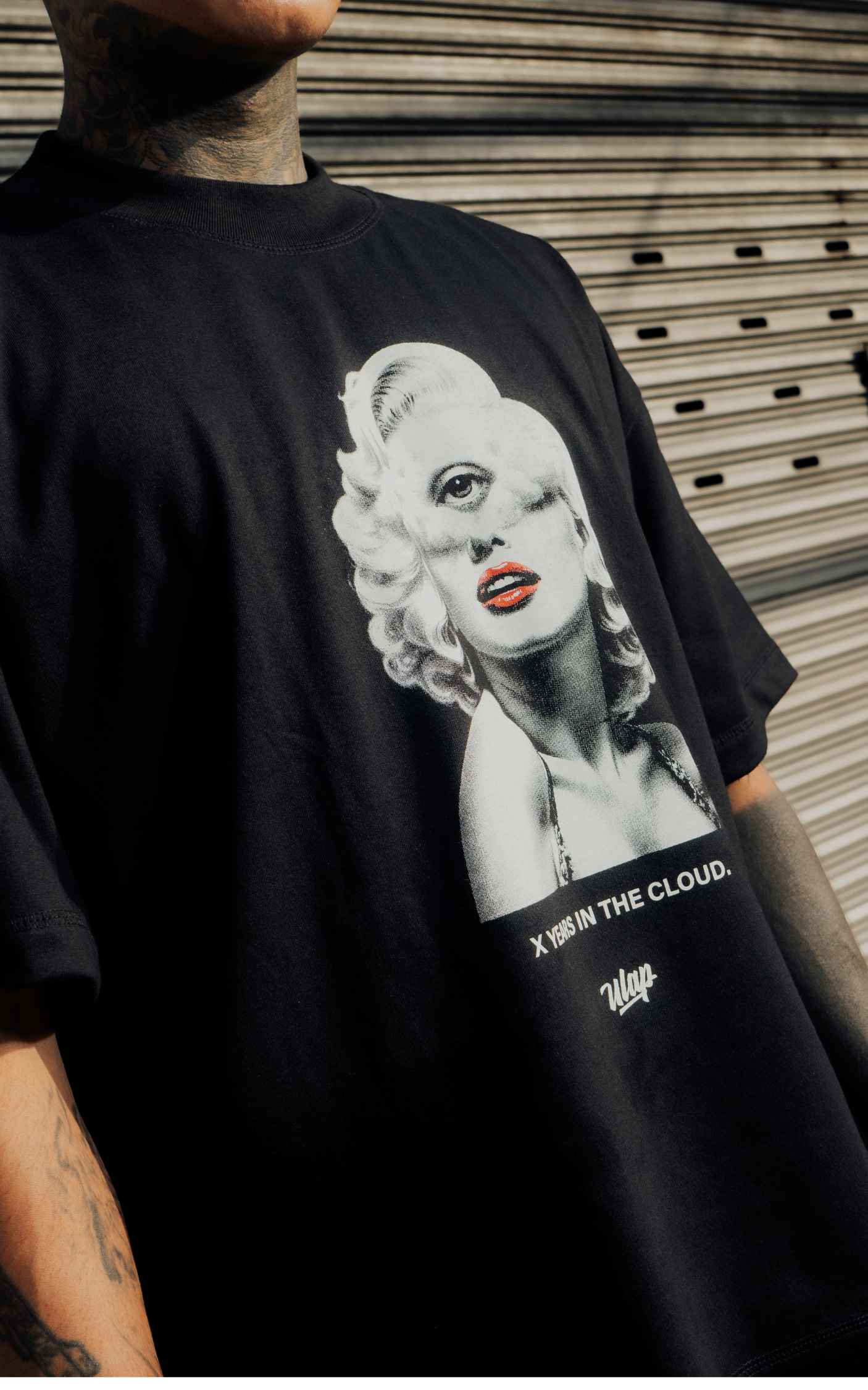 MONROE ( Oversized Black Tshirt )