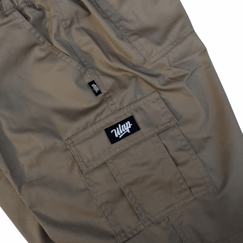 ULAP™ 6 POCKETS PLAIN BROWN CARGO SHORT