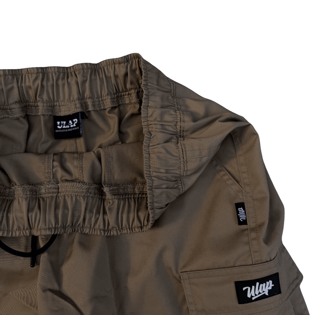 ULAP™ 6 POCKETS PLAIN BROWN CARGO SHORT