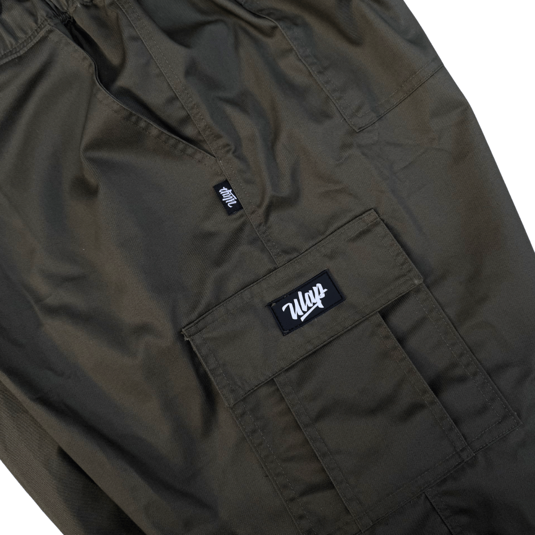 ULAP™ 6 POCKETS PLAIN ARMY GREEN CARGO SHORT