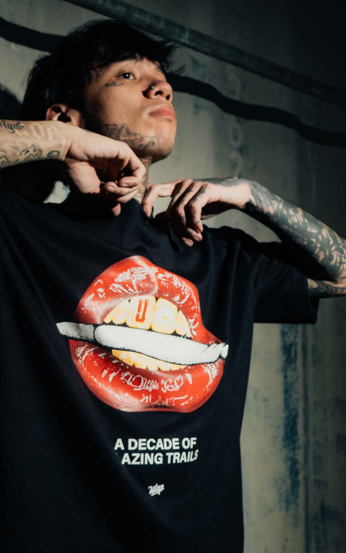 GRILLZ ( Oversized Black Tshirt )